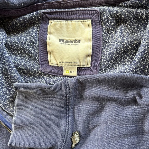Roots long zip up hoodie. Blue. Size small - Picture 2 of 4